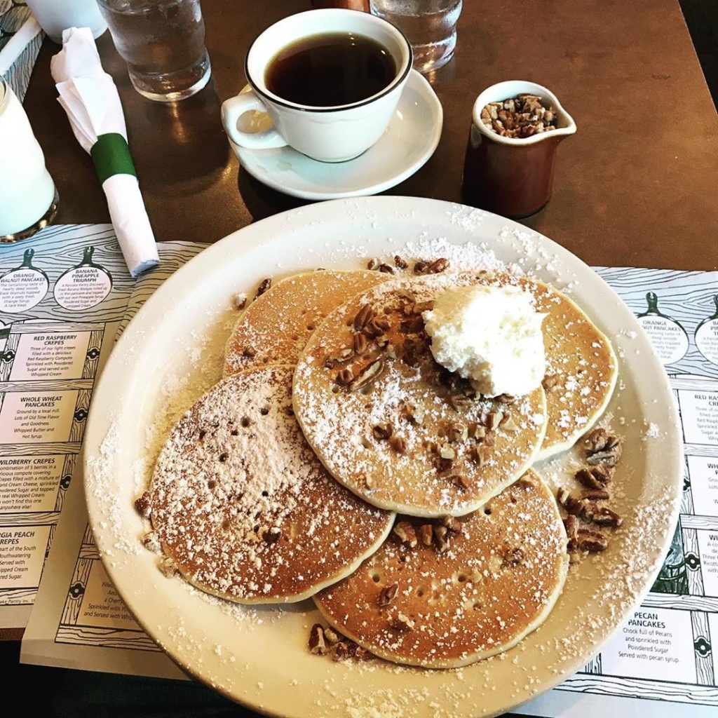 pancakes on a plate